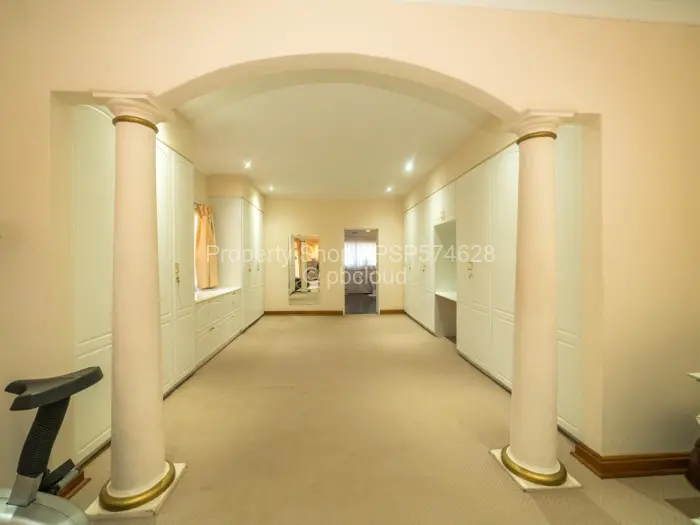 5 Bedroom House for Sale in Glen Lorne, Harare