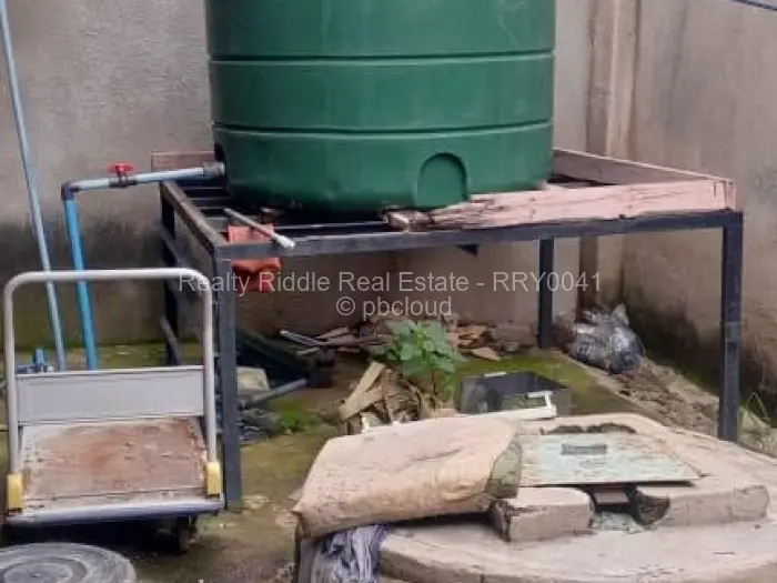 Retail/Shop for Sale in Chitungwiza, Chitungwiza