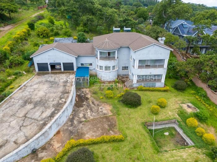 6 Bedroom House for Sale in Carrick Creagh Estate, Harare