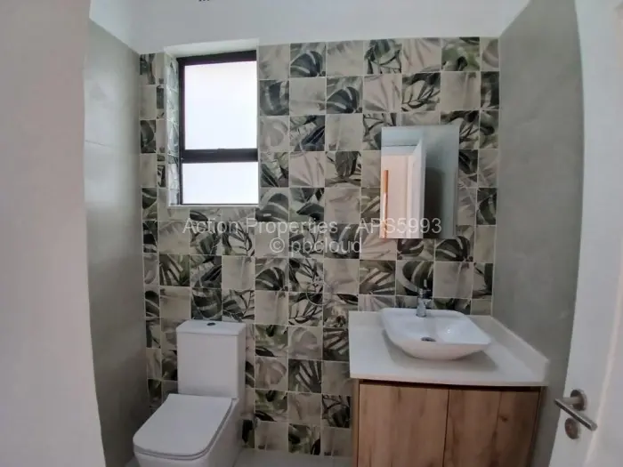 Townhouse/Cluster to Rent in Highlands, Harare