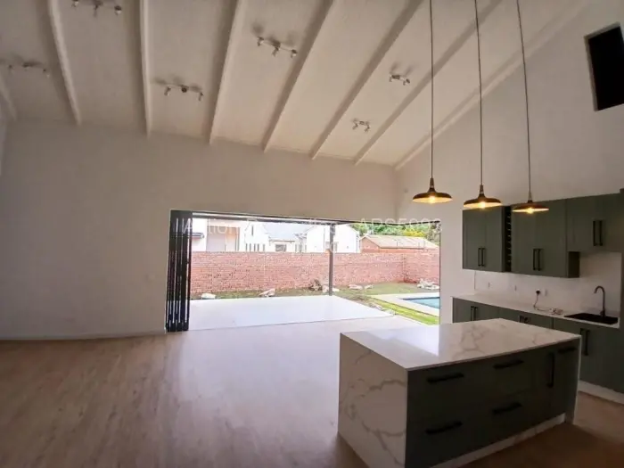 Townhouse/Cluster to Rent in Highlands, Harare