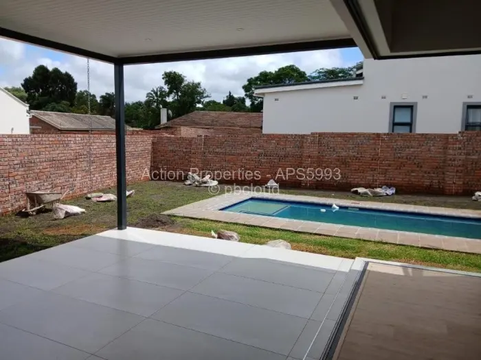 Townhouse/Cluster to Rent in Highlands, Harare