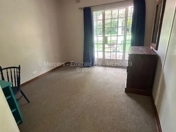 5 Bedroom House to Rent in Gunhill