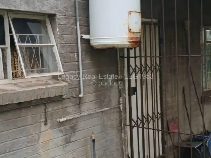 2 Bedroom House for Sale in Chiredzi, Chiredzi