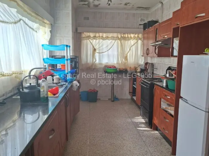 4 Bedroom House for Sale in Newlands, Harare