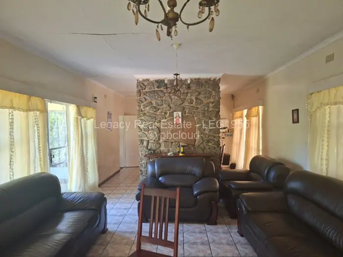 4 Bedroom House for Sale in Newlands, Harare