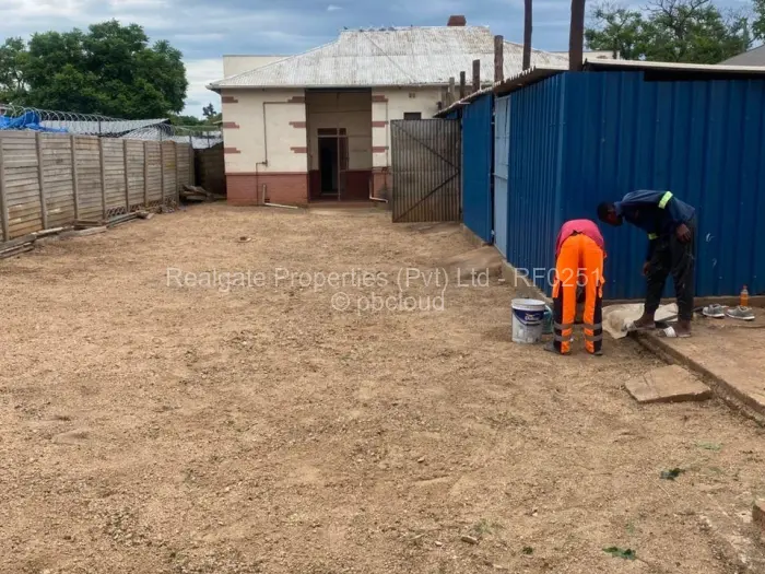 Retail/Shop to Rent in Bulawayo City Centre, Bulawayo