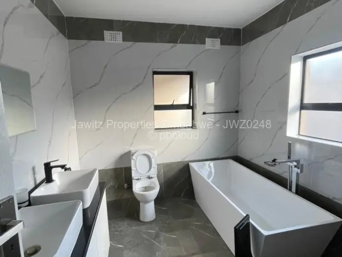 5 Bedroom House to Rent in Pomona, Harare