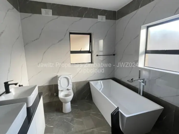 5 Bedroom House to Rent in Pomona, Harare