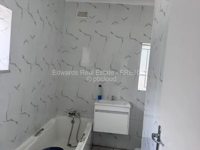 3 Bedroom House to Rent in Bluff Hill