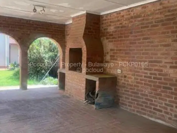 4 Bedroom House for Sale in Suburbs, Bulawayo