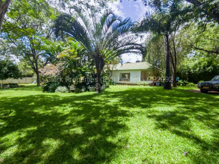 2 Bedroom House for Sale in Chinhoyi, Chinhoyi