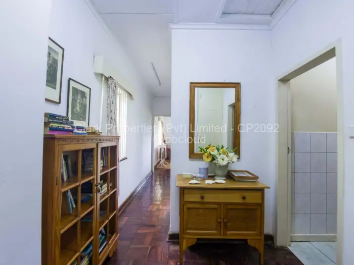 2 Bedroom House for Sale in Chinhoyi, Chinhoyi