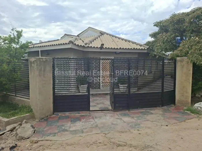 4 Bedroom House for Sale in Southlea Park, Harare