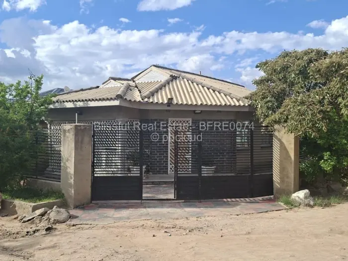 4 Bedroom House for Sale in Southlea Park, Harare