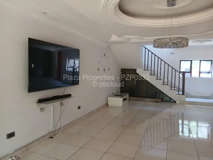 6 Bedroom House for Sale in Monavale, Harare