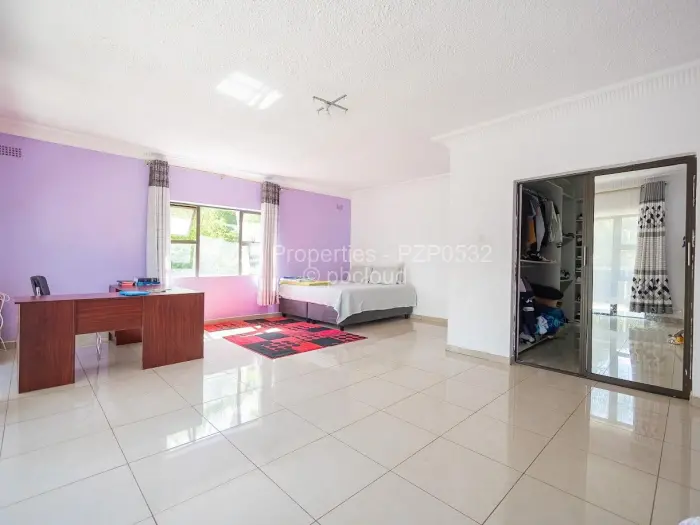 6 Bedroom House for Sale in Monavale, Harare