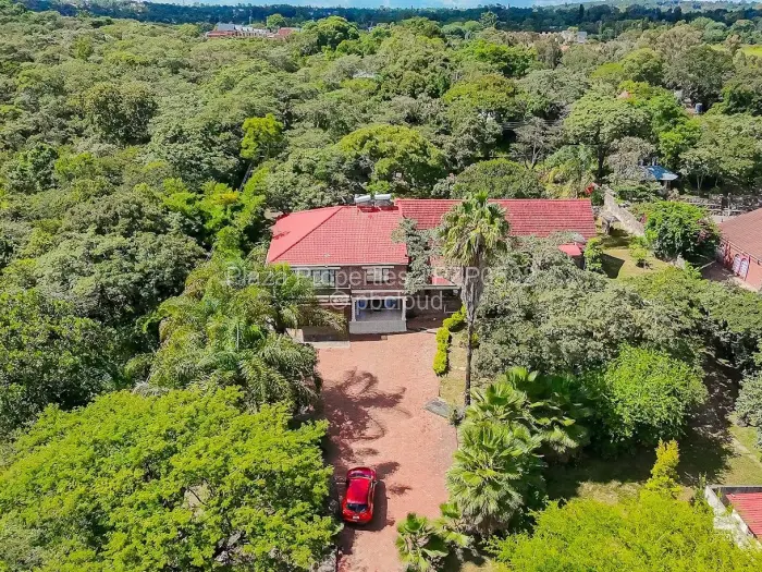 6 Bedroom House for Sale in Monavale, Harare