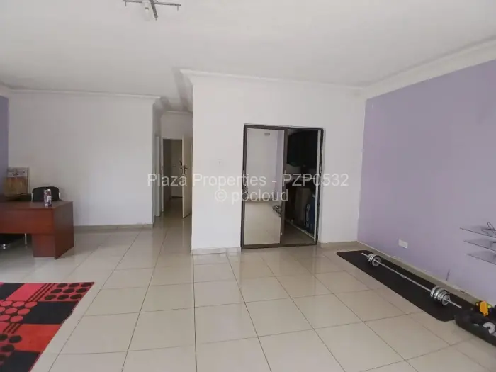 6 Bedroom House for Sale in Monavale, Harare