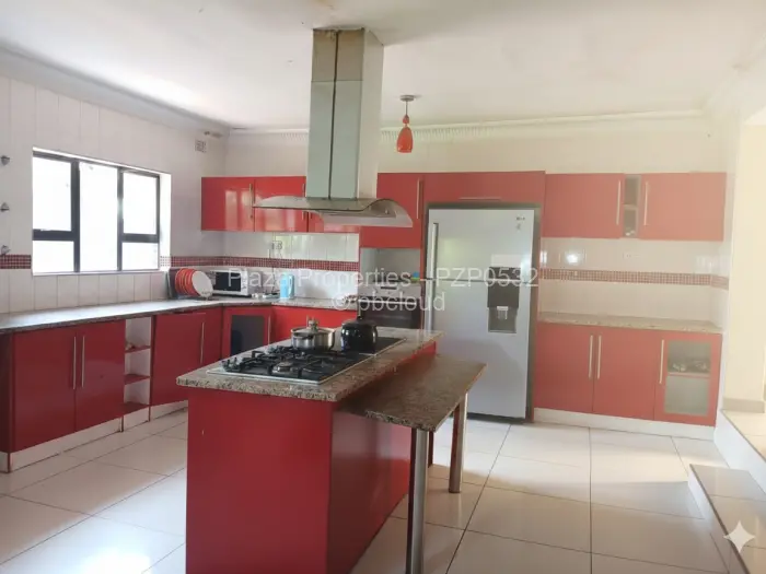 6 Bedroom House for Sale in Monavale, Harare
