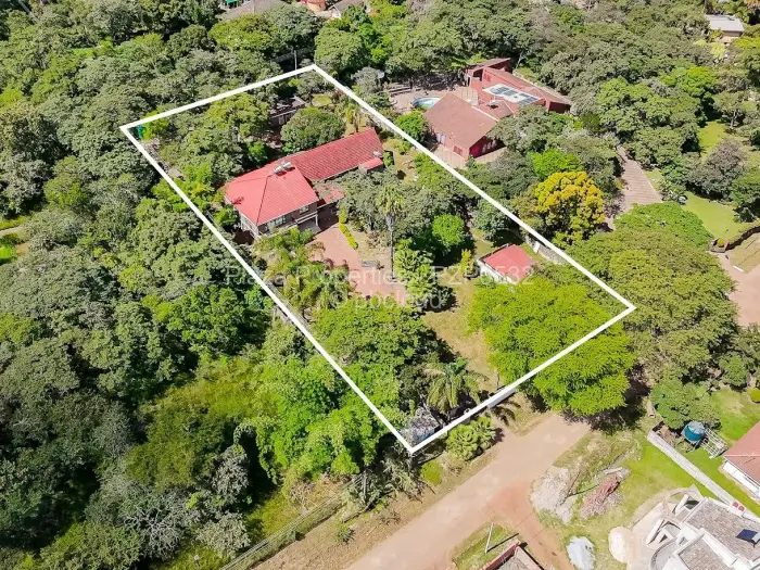 6 Bedroom House for Sale in Monavale, Harare