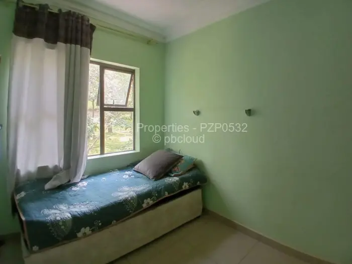 6 Bedroom House for Sale in Monavale, Harare