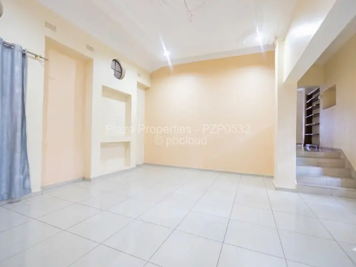 6 Bedroom House for Sale in Monavale, Harare