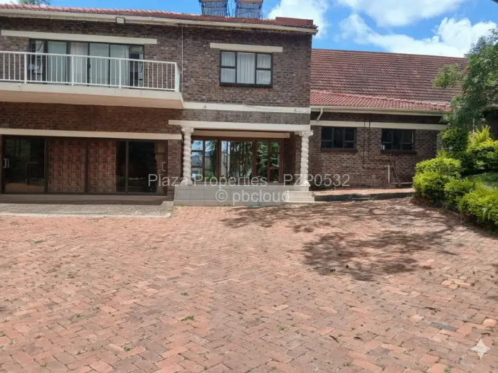 6 Bedroom House for Sale in Monavale, Harare