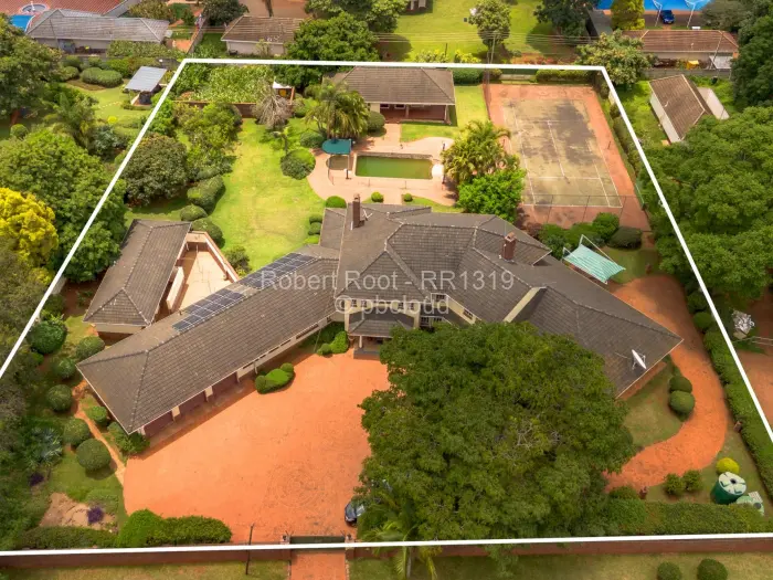 5 Bedroom House for Sale in Ryelands, Harare