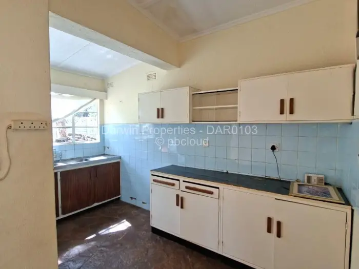 2 Bedroom Cottage/Garden Flat to Rent in Meyrick Park, Harare