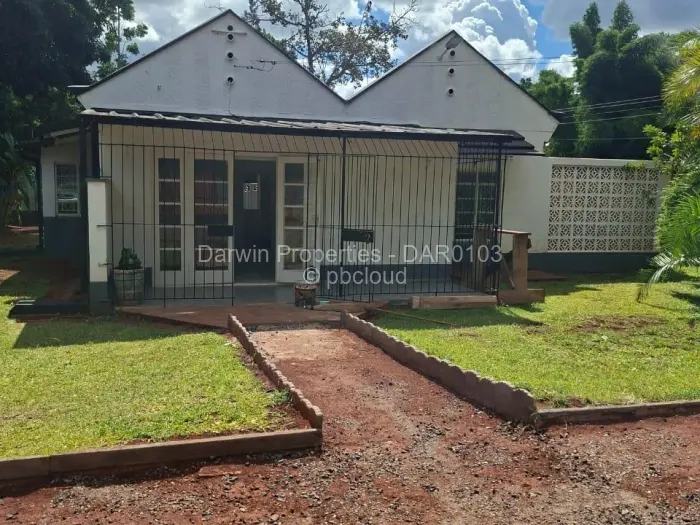 2 Bedroom Cottage/Garden Flat to Rent in Meyrick Park, Harare