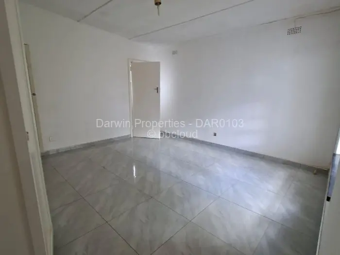 2 Bedroom Cottage/Garden Flat to Rent in Meyrick Park, Harare