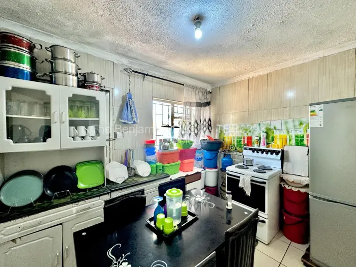 4 Bedroom House for Sale in Budiriro, Harare