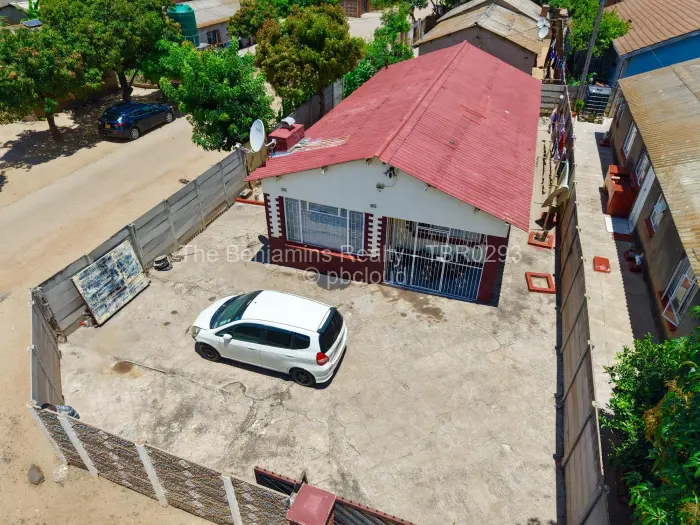 4 Bedroom House for Sale in Budiriro, Harare