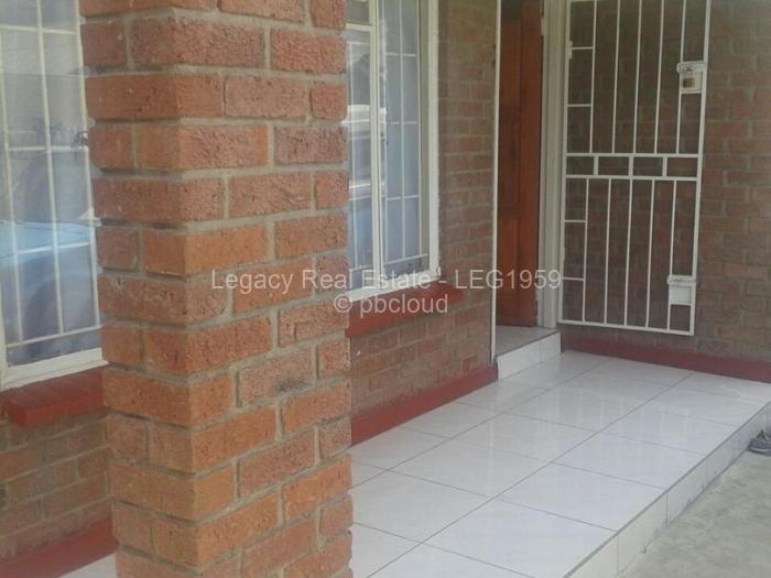 3 Bedroom House for Sale in Chitungwiza, Chitungwiza