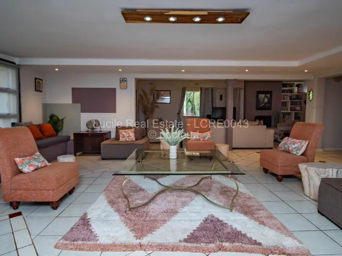 5 Bedroom House to Rent in Mandara, Harare