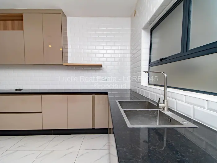 Flat/Apartment to Rent in Avondale West, Harare