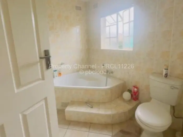 Townhouse/Cluster for Sale in Waterfalls, Harare