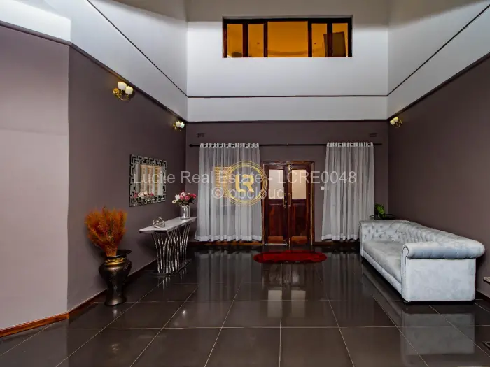 7 Bedroom House for Sale in Borrowdale, Harare