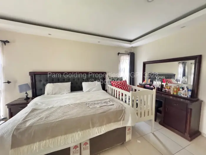5 Bedroom House to Rent in Arlington, Harare