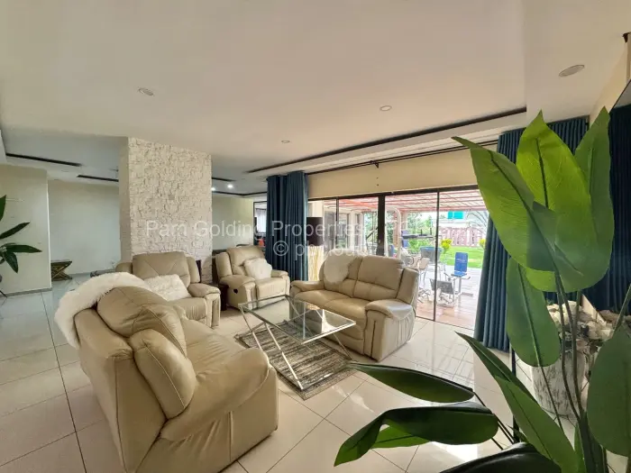 5 Bedroom House to Rent in Arlington, Harare