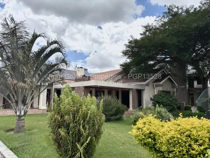 5 Bedroom House to Rent in Arlington, Harare