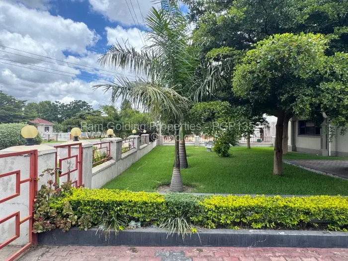 5 Bedroom House to Rent in Arlington, Harare