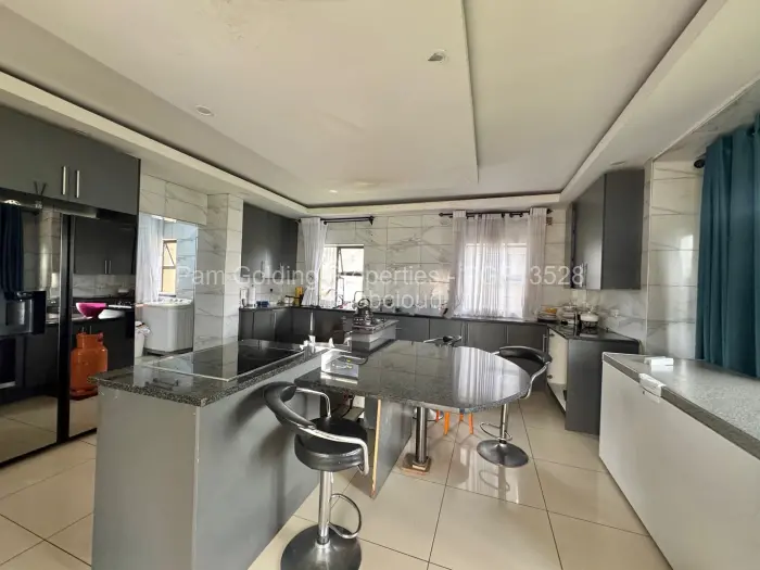 5 Bedroom House to Rent in Arlington, Harare