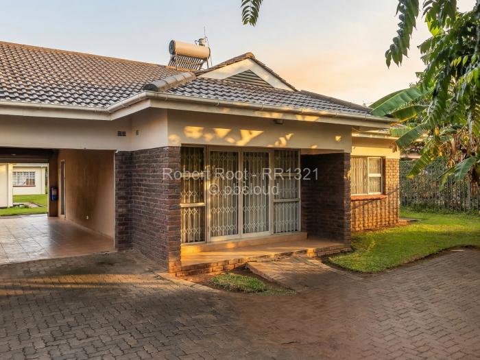 Townhouse/Cluster to Rent in Avondale West, Harare