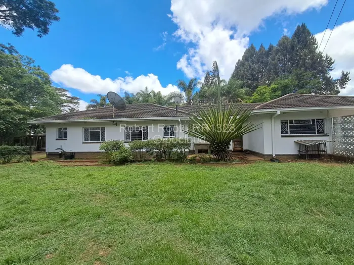 4 Bedroom House to Rent in Borrowdale, Harare
