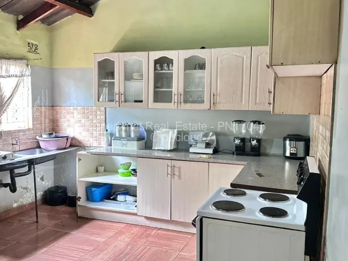 4 Bedroom House for Sale in Budiriro, Harare