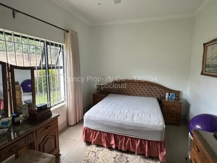 Townhouse/Cluster for Sale in Highlands, Harare