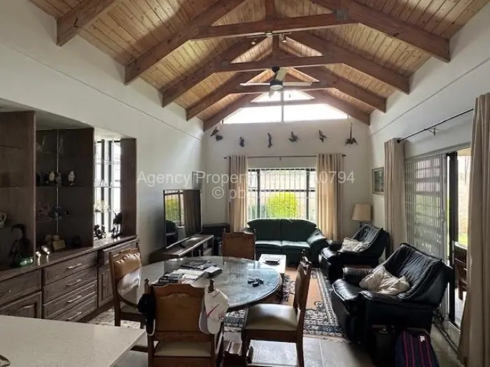 Townhouse/Cluster for Sale in Highlands, Harare