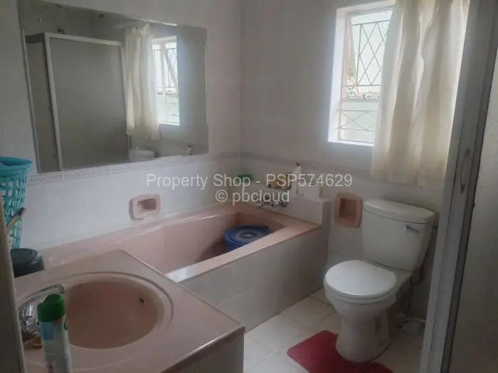 4 Bedroom House to Rent in Greystone Park, Harare